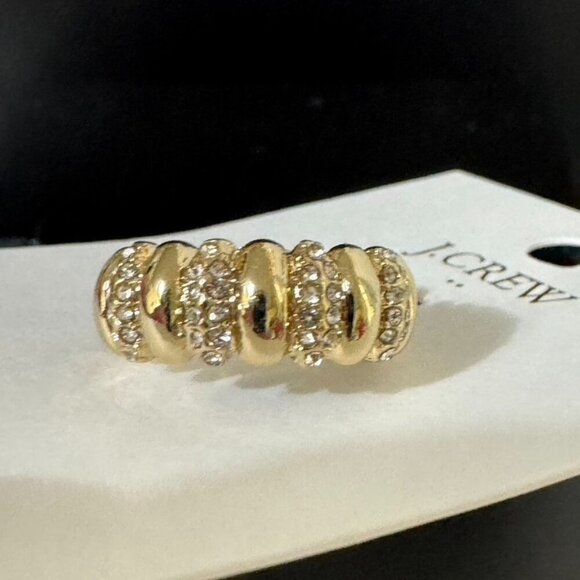 NWT J. Crew Textured Pave Ring Gold Tone CK659 Size 6 - Picture 3 of 7